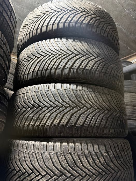 MICHELIN cross 2 235/55/19