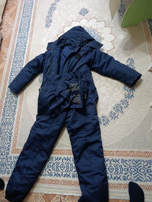Продам бушлат с комбинезоном!