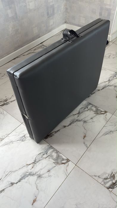 Кушетка для салона