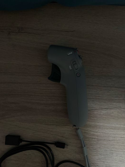 Dronă DJI Avata în stare perfectă(la pachet cu ochelari și telecomandă)