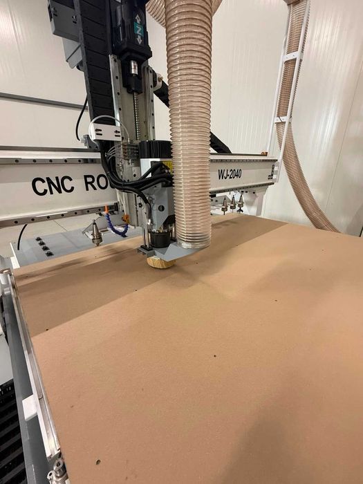 CNC рутерно рязане и фрезоване