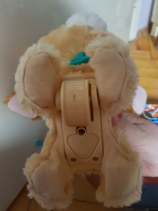 Интерактивно куче fur real