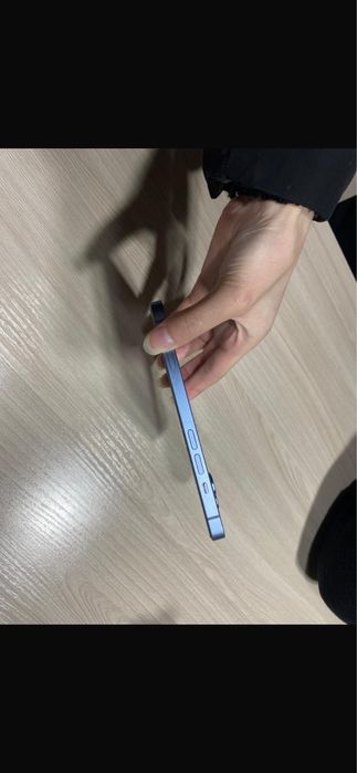 Продам Айфон 14 128 гб