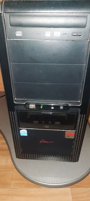 Компьютер, компьютерный стол