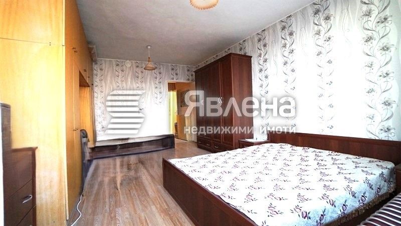 Продава се Едностаен апартамент в София, Захарна фабрика - 40 кв.м за 1998 €/кв.м - Снимка #3