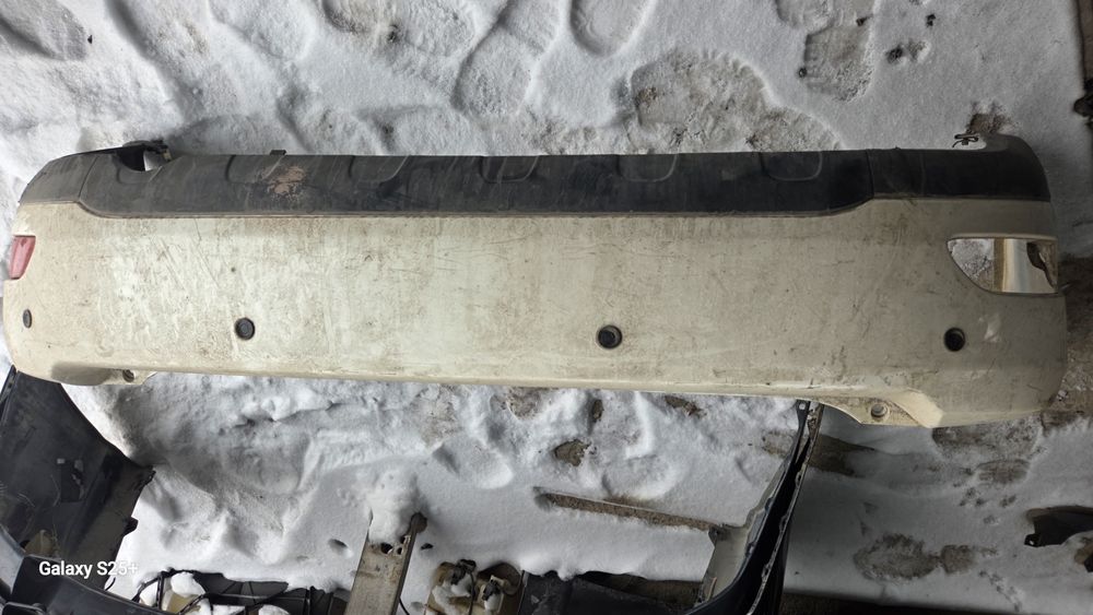 Задний бампер  для  лексус