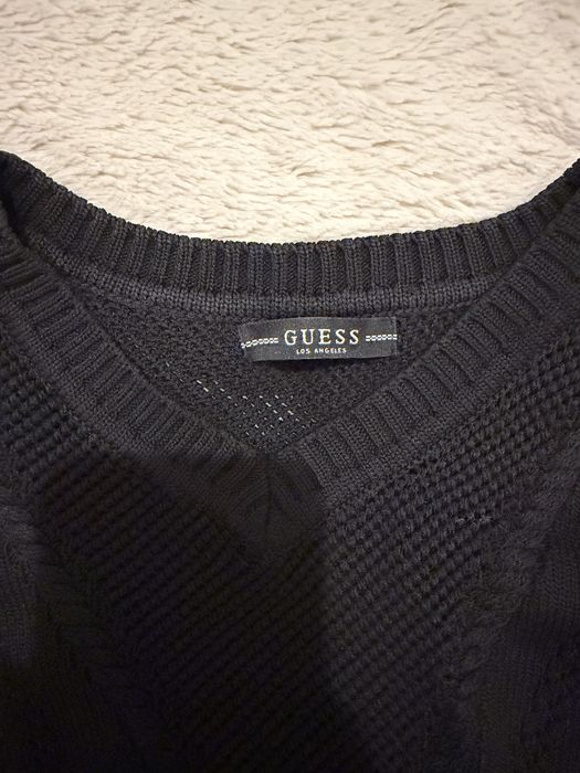 Пуловен на Guess