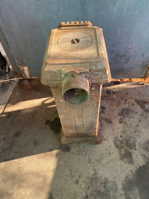 Чугунена печка за дърва металургия