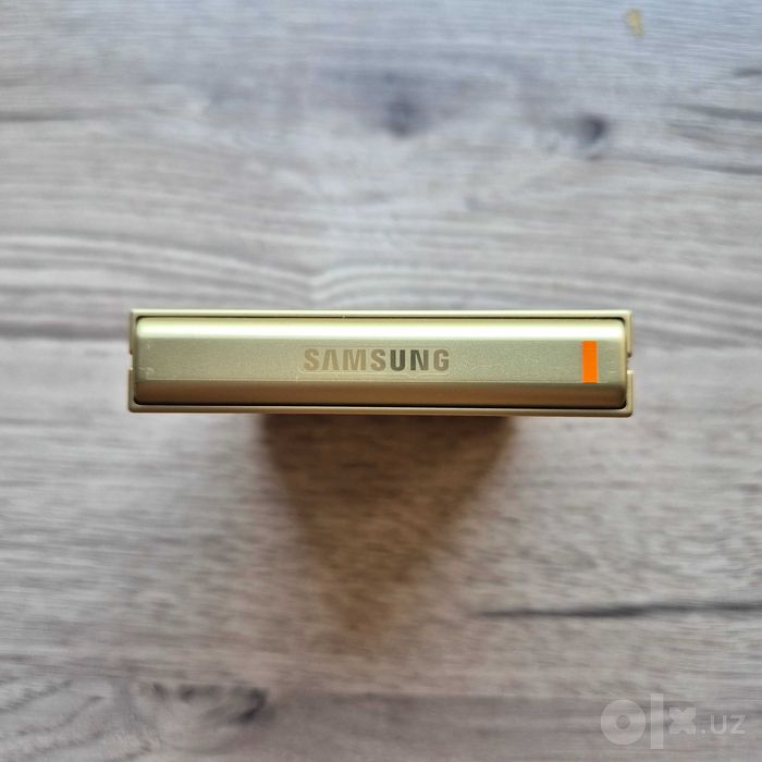 New! Galaxy Z Flip 6 12GB/256GB Dual SIM