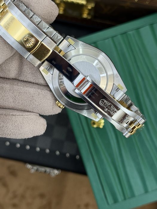 Rolex Date-Just 41mm Champagne ETA 3235