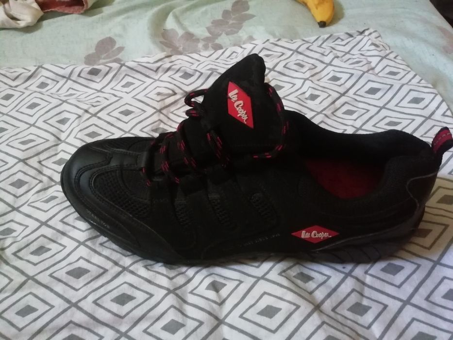 Vând ghete de munca Lee Cooper  mărime 45