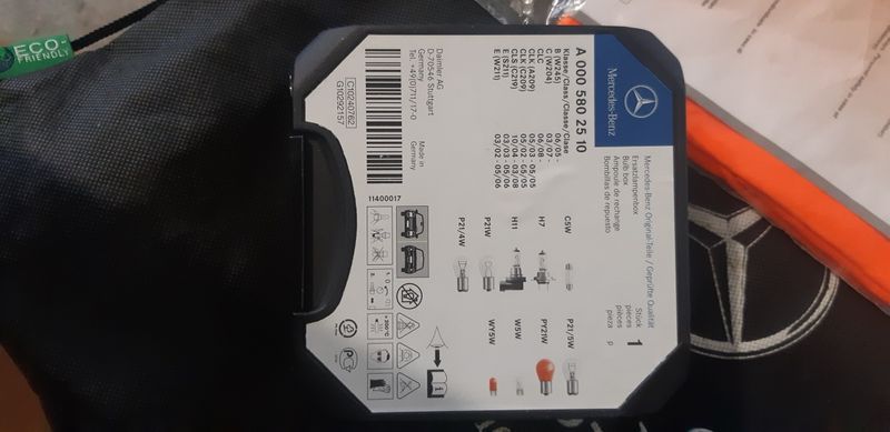 Мерцедес резервен комплект бушони крушки Оригинални!