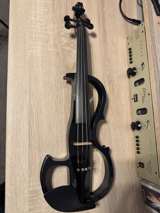 Vioară electrică Carlo Giordano EV-305 4/4