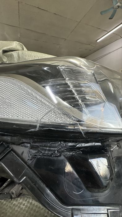 Фара на тойота камри 70 оригинал