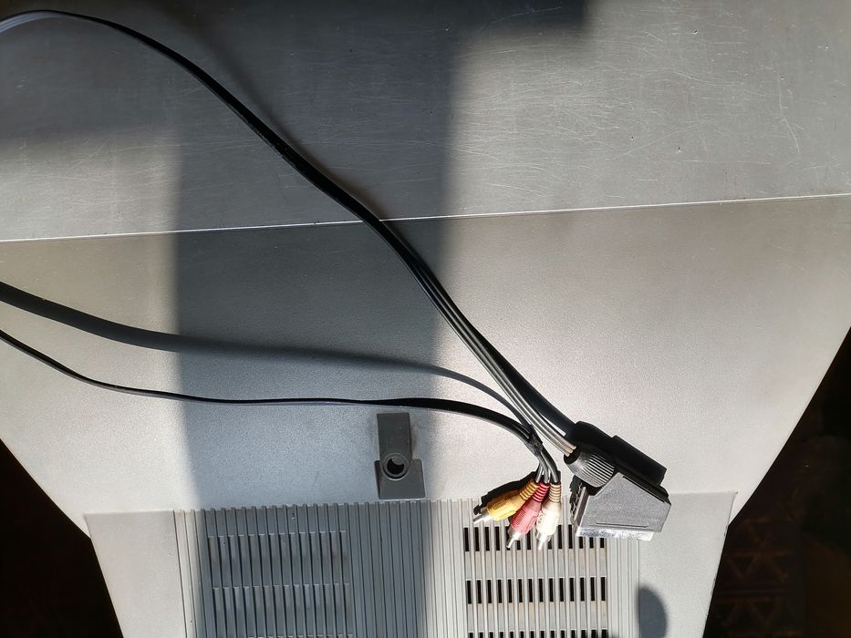 Продам телевизор