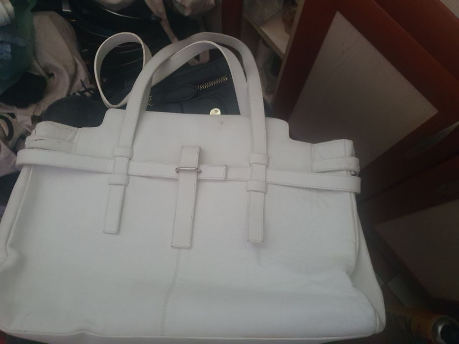 Geanta alba din piele
