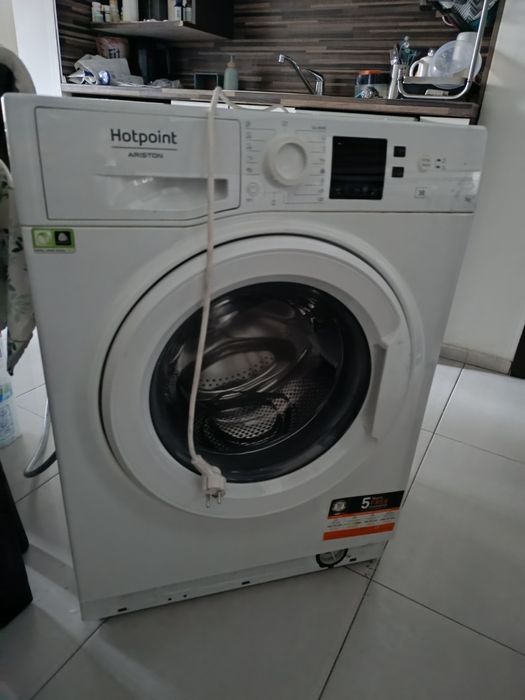 Пералня за части модел NS702U W EU N Hot Point