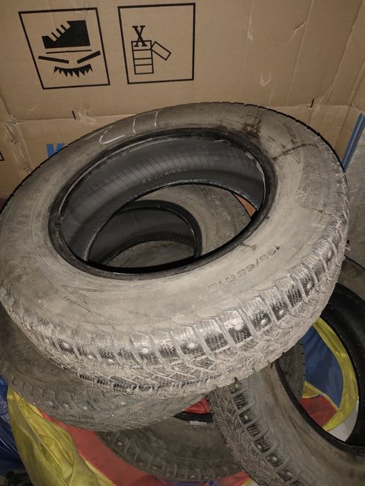 Зимние шины 195/65/15
