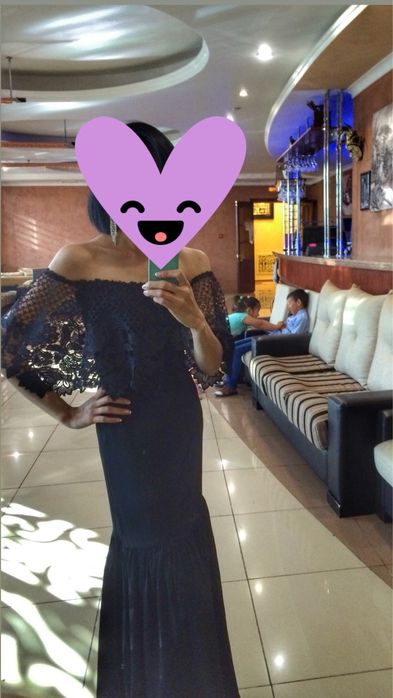 Платье нарядное в пол