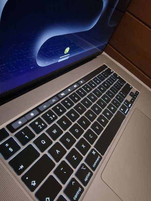 Лаптоп в отлично състояние – бърза продажба