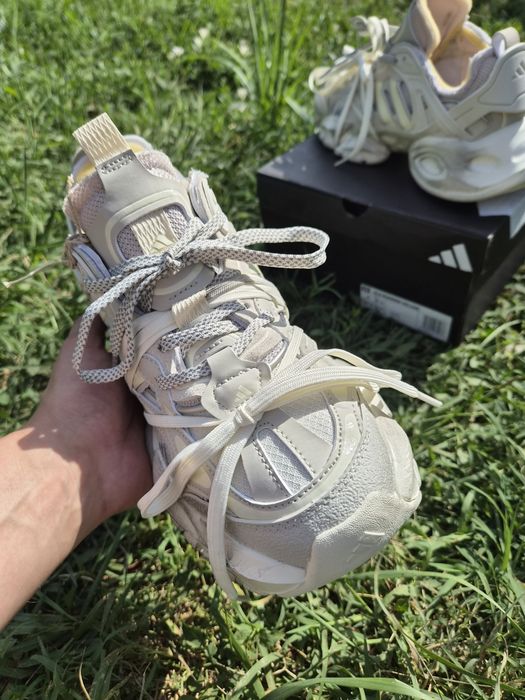 Adidas XLG Runner Deluxe Wonder Beige, mărimi de la 36 la 45