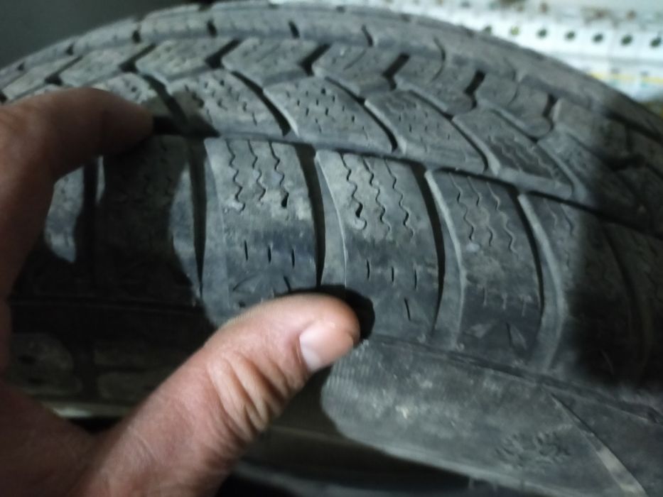 Продам ризина 185 65 r15 зимние