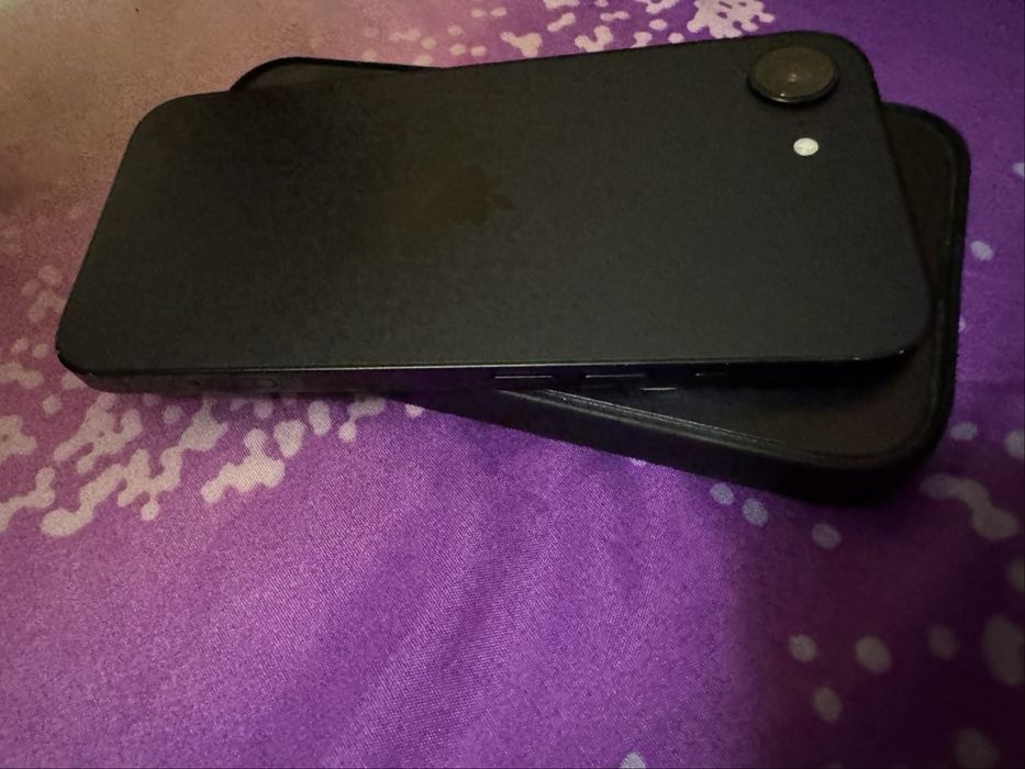 Vand iphone 17 e sau schimb