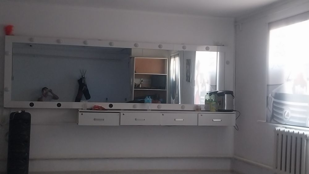 Продам зеркало для салона