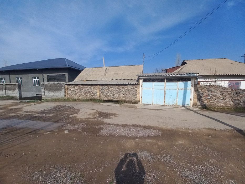 Продаётся дом,земля.Газалкент!