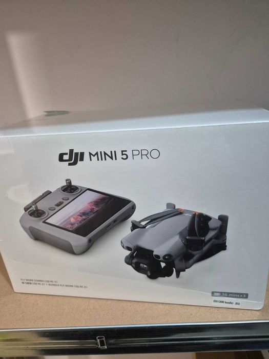 Дрон DJI Mini 5 Pro Fly More Combo with DJI RC 2 and 1 Year Care