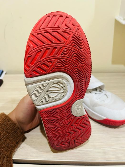 Маратонки Nike - номер 36.5