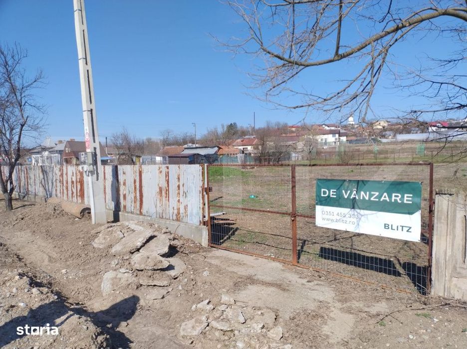 Teren Almaj, 1685 mp, deschidere 40m, cu utilitati, 2 loturi