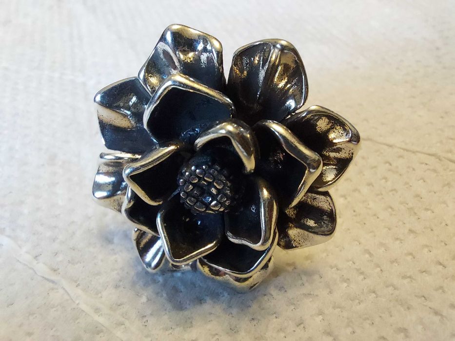 Красив, Масивен пръстен!