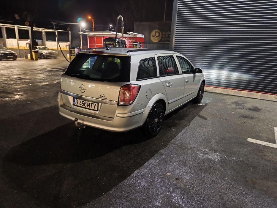 Vând Opel Astra H 1.9
