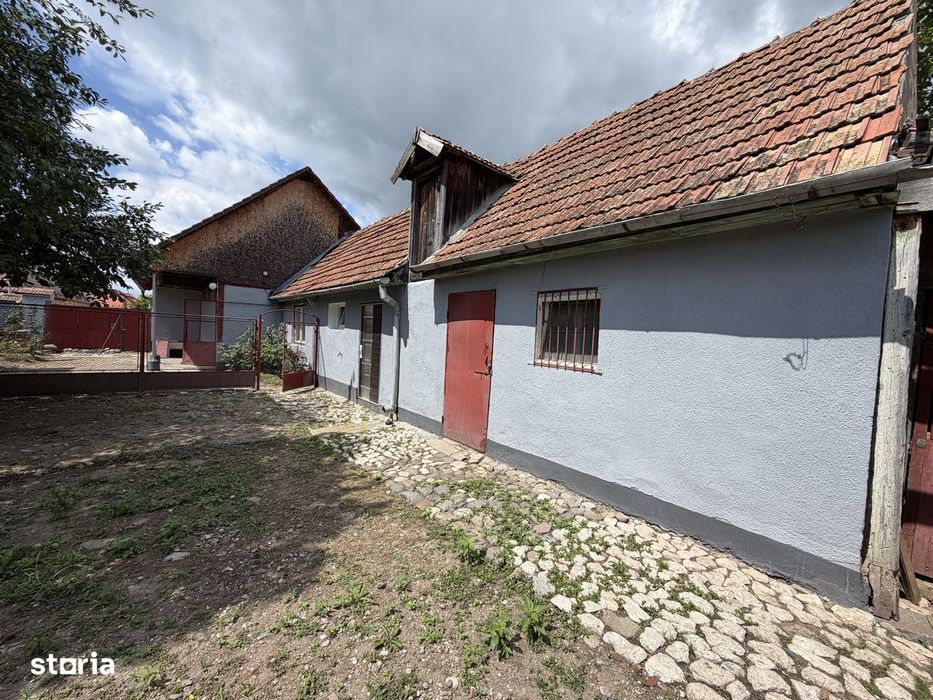 Casa individuala 4 camere, teren 1515 mp, Bod-Brasov.