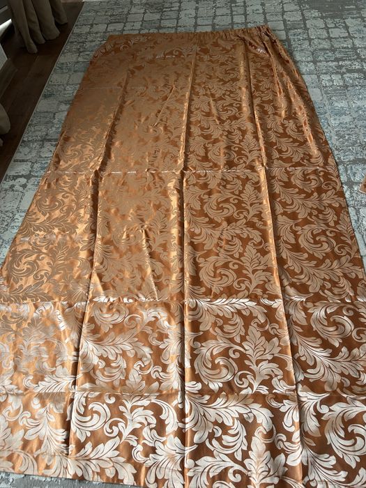 Продам шторы 4 шт