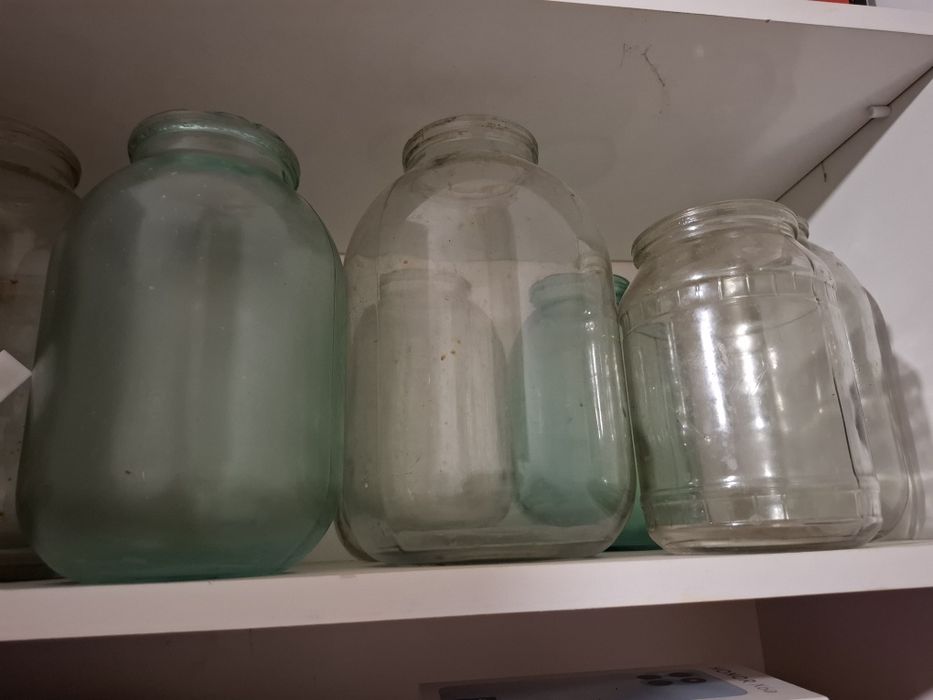 Российский продаётся 1 л-4000, 2 л 6000, 3 л-7000