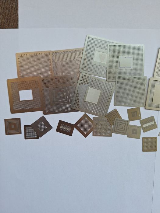 Комплект шаблони за чипове, процесори, памети