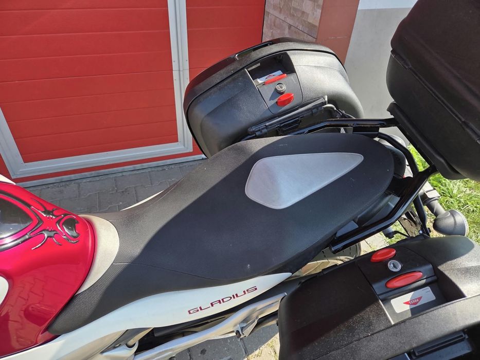 Suzuki Gladius SFV650  | ABS | Rate Fixe | BuyBack | Livrare Gratuită