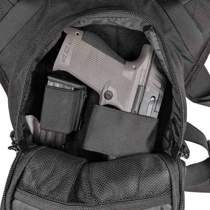 UMAREX Тактическа чанта с вграден кобур и място за пълнител