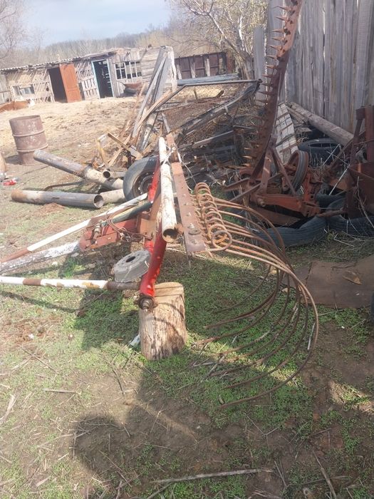 Продам т-40 .на полном бодром ходу.