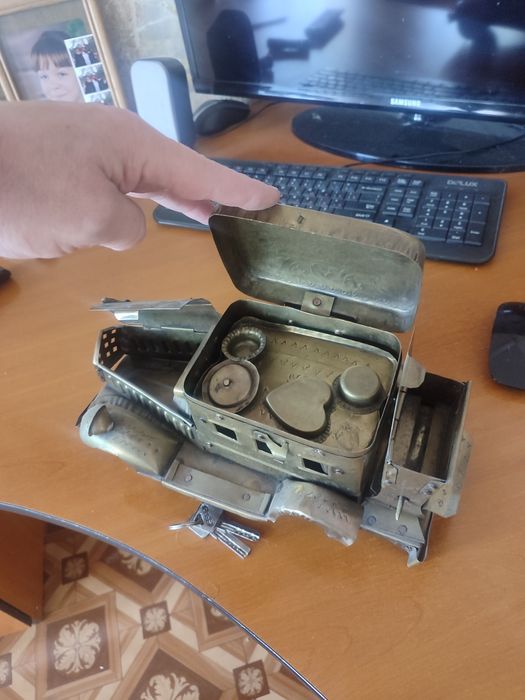 Машина модель для сигарет