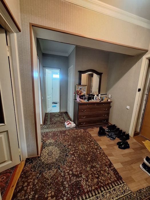 Квартира сотилади қора қамиш 2/3 да 2/4/4да 73квм