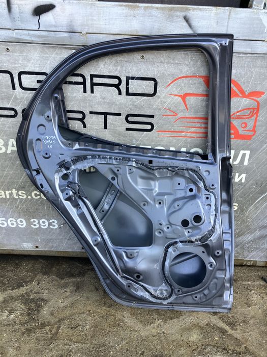 Задна лява и дясна врата за Toyota Yaris 4