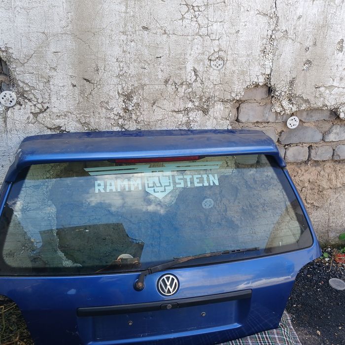 Продам крышка багажника Гольф 3