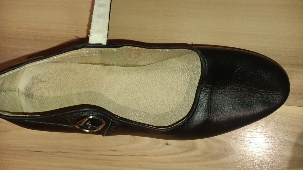 Продам танцевальные туфли 34р