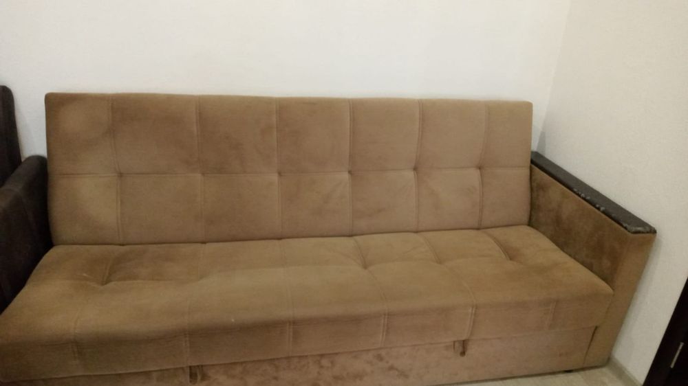Продам.     Диван