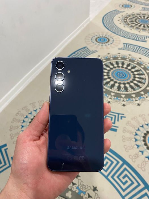 Самсунг А 35 5 G