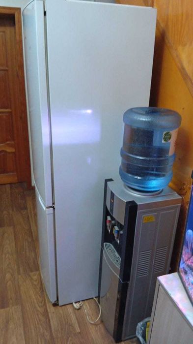 Продам холодильник