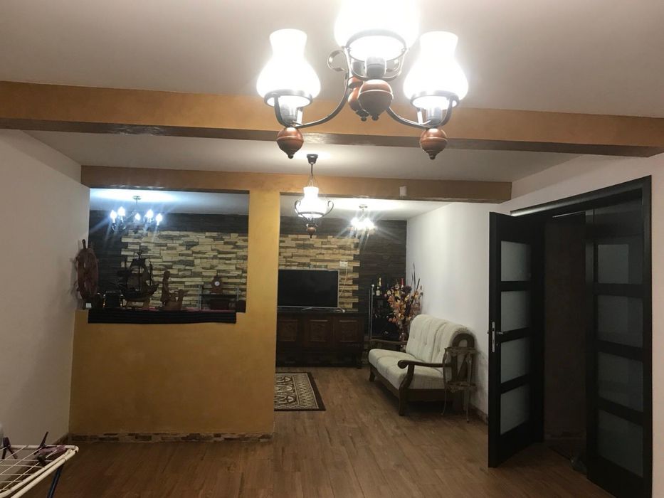 Casă tip duplex de vânzare spatele Parcului Românescu